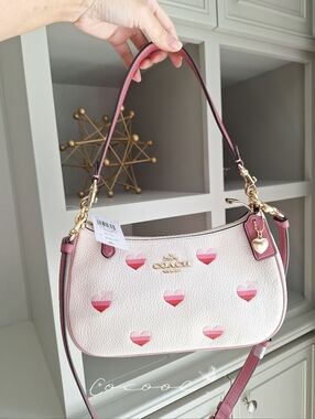 NWT Coach Teri Shoulder Bag With Stripe Heart Print CA251 Heart Charm